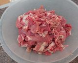A picture of step 1 of Mughlai karahi Gosht.