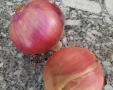 Foto del paso 1 de la receta: Habitas con cebolla y morcillas