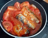A picture of step 2 of Canned Sardine Skillet.