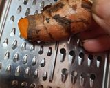 A picture of step 2 of Raw Turmeric milk.