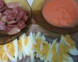 Foto langkah ke 4 dari resep Risol isi sosis, telur dan mayo pedas.