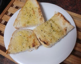 Foto del paso 3 de la receta: Pan de ajo a la plancha