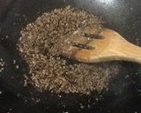 Foto del paso 6 de la receta: Encocado de lebranche y mariscos con monedas de plátano verde y arroz blanco con cucayo