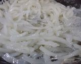 Hình bước làm 2 của món Mứt dừa non ngũ sắc