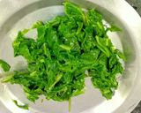 A picture of step 1 of Palak Raita.