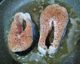 A picture of step 1 of Seared Salmon Steak.