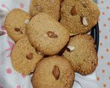 A picture of step 8 of Crunchy Samak Besan Cookies.