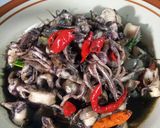 Foto langkah ke 5 dari resep Cumi Kuah Pindang.