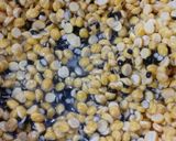 A picture of step 1 of Dal kewti.