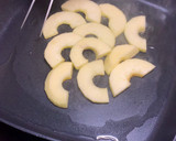 Foto del paso 4 de la receta: Manzana a la plancha con curry