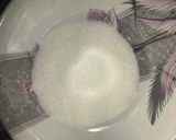 A picture of step 1 of Fluffy doughnut.