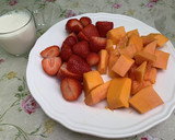 Foto del paso 1 de la receta: Batido de fresas y papaya