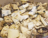Foto del paso 5 de la receta: Pollo en salsa de setas, trufa y queso azul con verduras