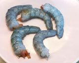 Foto del paso 1 de la receta: Sándwich de Langostinos estilo Lobster Roll