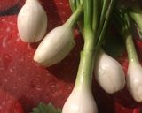 Foto del paso 1 de la receta: Cebollitas Cambray a mi estilo (la de la foto está cruda, olvide tomar foto después)
