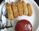 A picture of step 7 of Witch finger cookies.