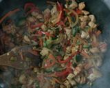 Foto del paso 4 de la receta: Pasta con vegetales y pollo al wok