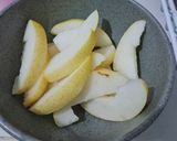 Foto langkah ke 1 dari resep Rujak Pir Bumbu Bangkok.