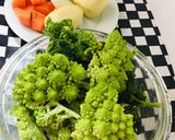 Foto del paso 1 de la receta: Crema de Romanesco y Bimi 🌿