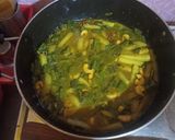 চিংড়ি দিয়ে আলু-পেঁয়াজকলির চচ্চড়ি(chingri aloo piyaj koli chachori recipe in bengali) রেসিপি ধাপ - 4 ছবি