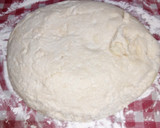 Foto del paso 4 de la receta: Masa para calzones y fugazzeta rellena (receta de pizzería)