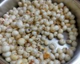 A picture of step 1 of Classic Salted Makhana.