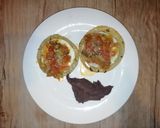A picture of step 3 of Huevos Rancheros 🇬🇹.