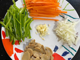 Noodles con pollo