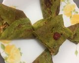 A picture of step 7 of Spinach Cheela wraps.