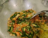 Foto langkah ke 4 dari resep Tetelan Sapi & Tomat Ijo Masak Kecap Pedas.