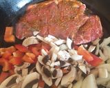 A picture of step 3 of Striploin steak fajitas salad.