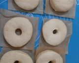 Foto langkah ke 6 dari resep Donat Tanpa Telur White Ring.
