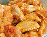 Foto del paso 1 de la receta: Alitas de Pollo estilo Cervecería Thais