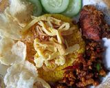 Foto langkah ke 4 dari resep Nasi uduk kuning.