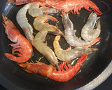 Foto del paso 2 de la receta: Cazuela de rape con gambas 🦐  y langostinos 🍤