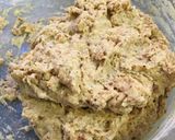 Foto del paso 2 de la receta: Pancitos negros con harina integral de trigo sarraceno, sin gluten, veganos, sin levadura