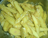 आलू फिंगर(aloo finger recipe in hindi) रेसिपी चरण 2 फोटो