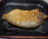A picture of step 3 of Fish majboos Rice.