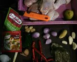 Foto langkah ke 1 dari resep Semur pedas paha ayam.
