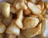 Foto del paso 3 de la receta Patatas bravas con ajo aceite y pimentón