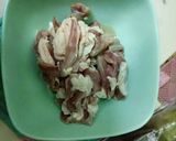 รูปขั้นตอนการทำที่ 3 ของ หมูผัดกะปิตะใคร้