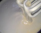 Foto langkah ke 2 dari resep Bolu Tape Putih Telur.