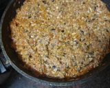 Foto del paso 6 de la receta: Empanadillas de cerdo con aceitunas negras y huevo duro