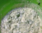 Foto del paso 3 de la receta: Buñuelos de cabos de espinaca