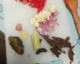 Foto langkah ke 2 dari resep Cumi hitam pedas.