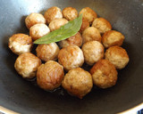 Foto del paso 3 de la receta: Albóndigas al whisky con salsa y puré de patatas y nabos