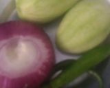 A picture of step 1 of Raw Mango And Onion Chutney.