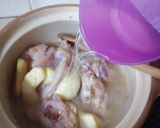 Gambar langkah 5 resipi Sup Epal Dan Ayam.