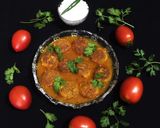 A picture of step 11 of Chena / Paneer Kofta Curry.