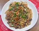 Foto langkah ke 3 dari resep Mie Goreng Jamur.